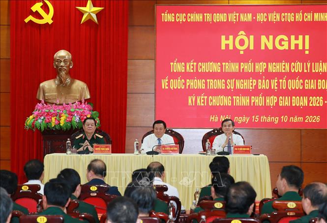 Hội nghị tổng kết chương trình phối hợp nghiên cứu lý luận - thực tiễn về Quốc phòng trong sự nghiệp bảo vệ Tổ quốc giai đoạn 2021 - 2026. Ảnh: Trọng Đức - TTXVN