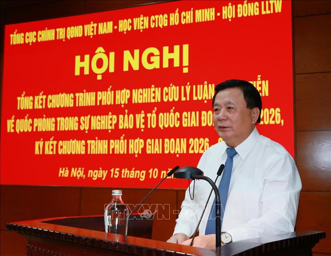 GS.TS Nguyễn Xuân Thắng, nguyên Ủy viên Bộ Chính trị, Chủ tịch Hội đồng Lý luận Trung ương nhiệm kỳ 2026–2031 phát biểu tại hội nghị.  Ảnh: Trọng Đức - TTXVN