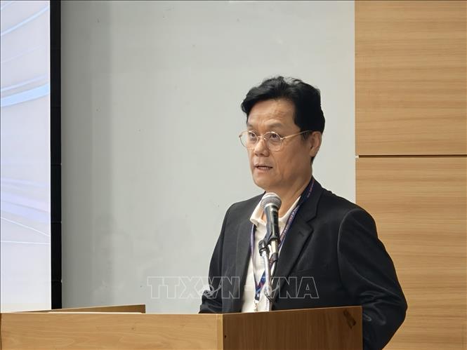 Giáo sư Moon Hyeon Joon, đại diện Trường Đại học Sejong, phát biểu khai mạc hội thảo. Ảnh: Đào Lâm - PV TTXVN tại Hàn Quốc