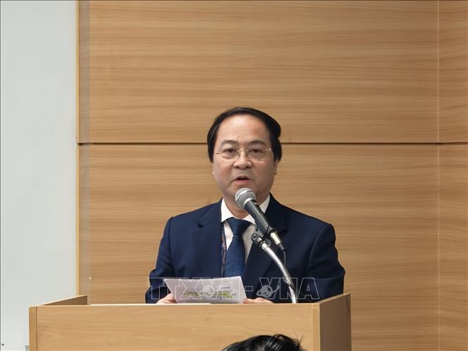 GS.TS. Trần Xuân Trường, Chủ tịch Hội đồng Trường Đại học Mỏ - Địa chất, phát biểu trong phiên khai mạc hội thảo. Ảnh: Đào Lâm - PV TTXVN tại Hàn Quốc