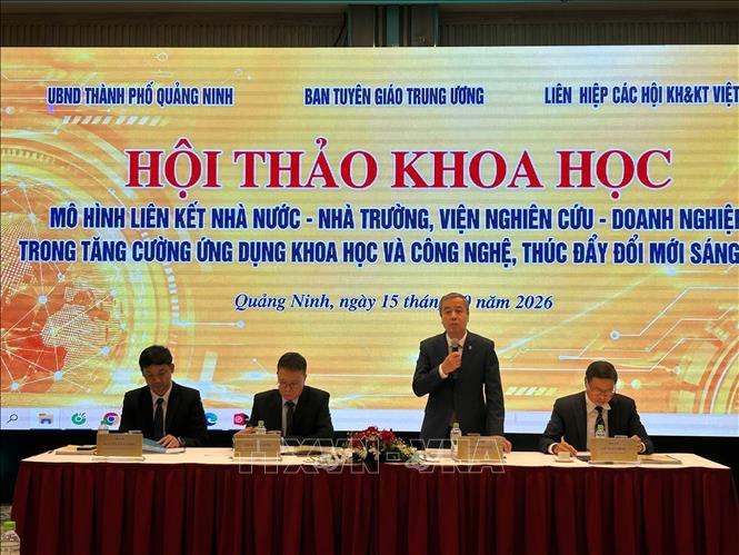 TS Ngô Đông Hải, Ủy viên Ban Chấp hành Trung ương Đảng, Phó Trưởng ban Tuyên giáo Trung ương chỉ đạo tại hội thảo. Ảnh: Diệu Thúy – TTXVN