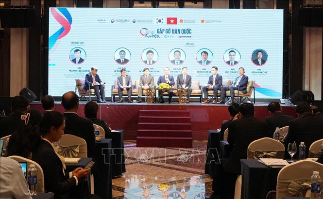 Quang cảnh thảo luận tại hội nghị. Ảnh: Công Phong - TTXVN