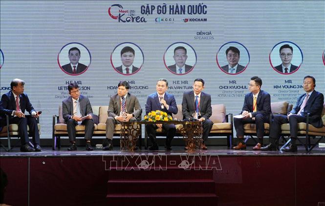 Các đại biểu thảo luận tại hội nghị. Ảnh: Công Phong - TTXVN