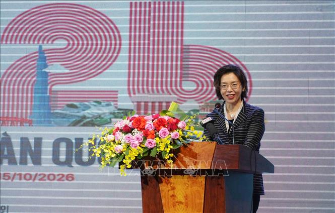 Bà Lee Miyon, Đại sứ Hàn Quốc tại Việt Nam phát biểu tại hội nghị. Ảnh: Công Phong - TTXVN