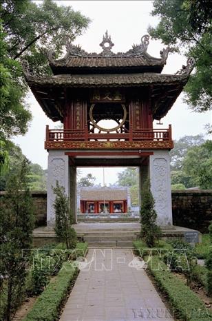 Khuê Văn các trong di tích Văn Miếu - Quốc Tử Giám (ảnh chụp năm 1998). Ảnh: Nguyễn Khang – TTXVN