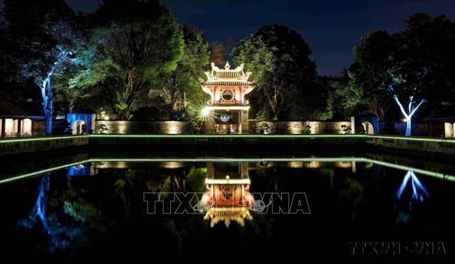 Tour Đêm Văn Miếu - Quốc Tử Giám 