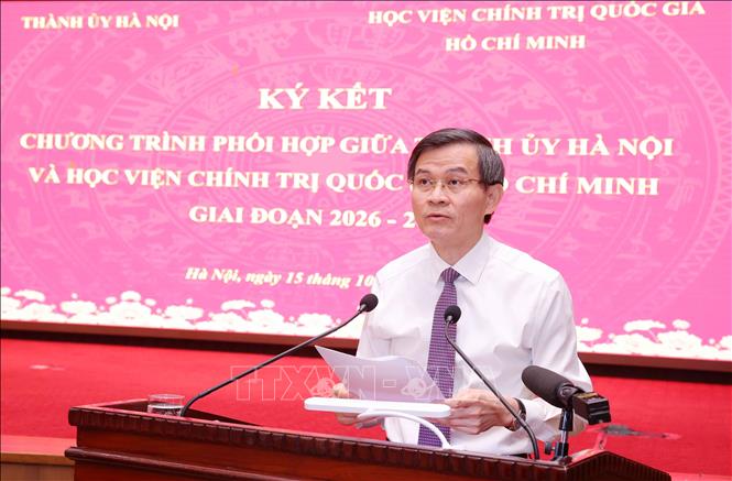 PGS.TS Đoàn Minh Huấn, Giám đốc Học viện Chính trị quốc gia Hồ Chí Minh phát biểu. Ảnh: Văn Điệp - TTXVN