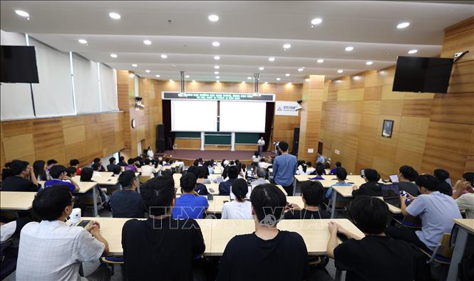 Sự kiện thu hút đông đảo các nhà khoa học, giảng viên, sinh viên và những người yêu khoa học tham dự. Ảnh: Quyết Chiến - TTXVN
