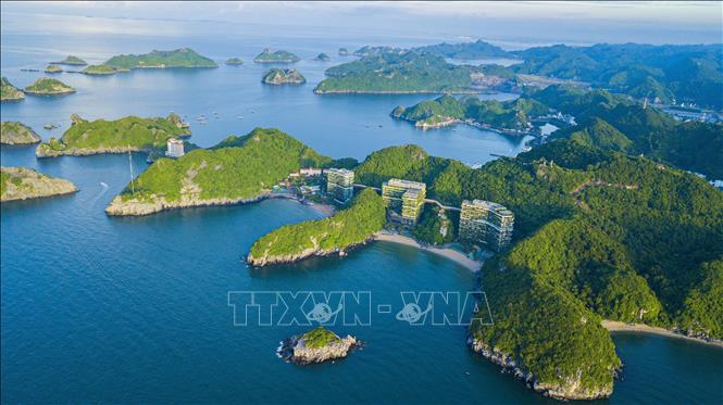 Tháng 9/2023, UNESCO công nhận quần thể Vịnh Hạ Long - Quần đảo Cát Bà (thuộc địa bàn tỉnh Quảng Ninh và thành phố Hải Phòng) là Di sản Thiên nhiên Thế giới. Ảnh: Minh Đức - TTXVN