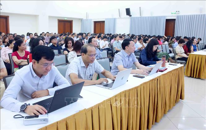 Đảng viên thuộc Đảng bộ Thông tấn xã Việt Nam tham dự Hội nghị trực tuyến tại điểm cầu trụ sở Thông tấn Quốc gia (5 Lý Thường Kiệt, Hà Nội). Ảnh: Phạm Kiên - TTXVN