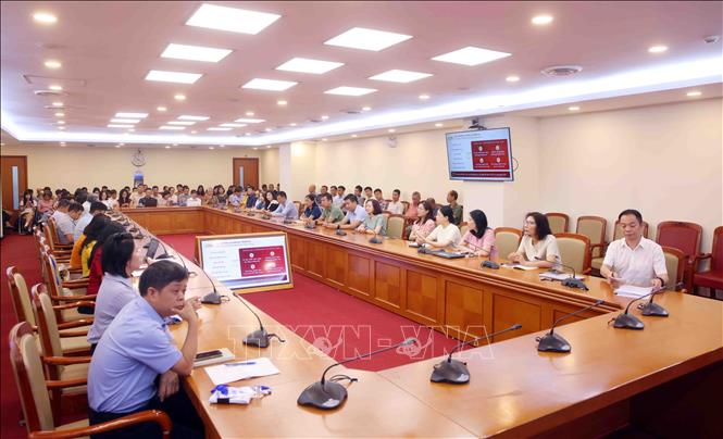 Đảng viên thuộc Đảng bộ Thông tấn xã Việt Nam tham dự Hội nghị trực tuyến tại điểm cầu trụ sở Thông tấn Quốc gia (5 Lý Thường Kiệt, Hà Nội). Ảnh: Phạm Kiên - TTXVN