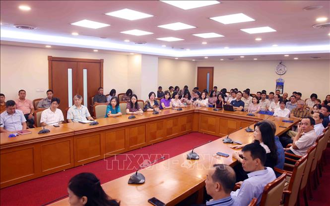 Đảng viên thuộc Đảng bộ Thông tấn xã Việt Nam tham dự Hội nghị trực tuyến tại điểm cầu trụ sở Thông tấn Quốc gia (5 Lý Thường Kiệt, Hà Nội). Ảnh: Phạm Kiên - TTXVN