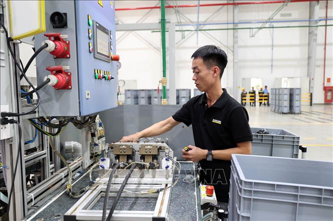 Tập đoàn Karcher, Đức đưa vào vận hành Nhà máy sản xuất thiết bị làm sạch tại Khu công nghiệp, hậu cần cảng Tam Hiệp, xã Núi Thành, thành phố Đà Nẵng. Ảnh: Trần Tĩnh – TTXVN