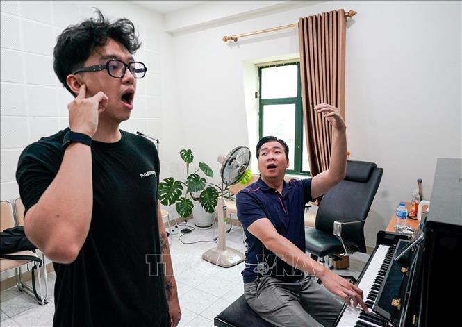 Học viện là nơi ươm mầm cho các tài năng trẻ ngay từ khi còn nhỏ, đóng góp vào sự phát triển lâu dài của âm nhạc Việt Nam. Ảnh: Khánh Hoà - TTXVN
