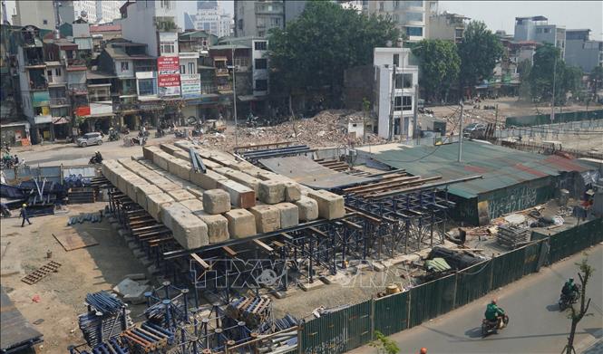 Cầu vượt Láng Hạ - Giảng Võ đạt khoảng 65% khối lượng. Ảnh: Nguyễn Thắng - TTXVN