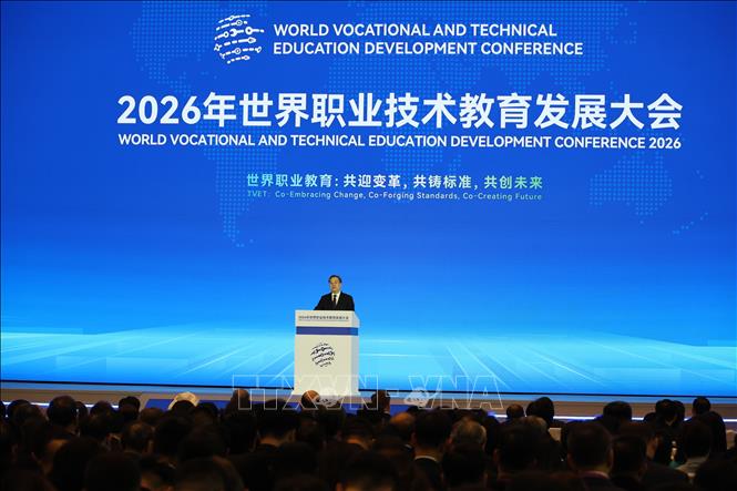 Phó Thủ tướng Quốc vụ viện Trung Quốc Đinh Tiết Tường cho biết nước này đã xây dựng hệ thống giáo dục nghề nghiệp có quy mô lớn nhất thế giới. Ảnh: Quang Hưng - PV TTXVN tại Trung Quốc