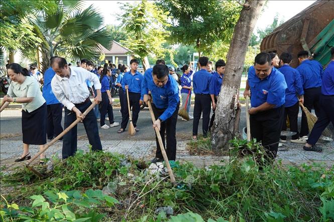 Tuổi trẻ thành phố Đà Nẵng ra quân triển khai mô hình “Bản đồ xanh” trên địa bàn. Ảnh: Khoa Chương - TTXVN
