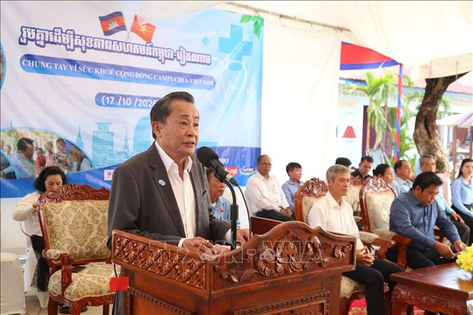 Ông Leng Rithy, Chủ tịch Hiệp hội Doanh nghiệp Việt Nam - Campuchia phát biểu tại chương trình. Ảnh: Minh Hưng - PV TTXVN tại Campuchia