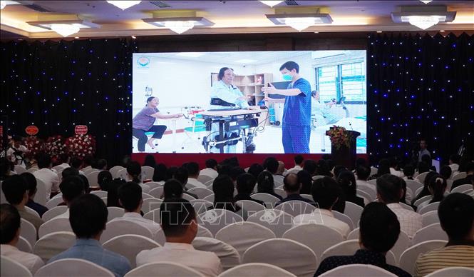 Quang cảnh Lễ vinh danh Bệnh viện Đột quỵ và Thần kinh Hà Nội – Thái Bình đạt Giải thưởng Chất lượng điều trị Vàng (WSO Gold Status Award). Ảnh: Nguyễn Công Hải - TTXVN