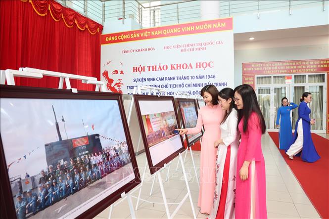 Không gian triển lãm góp phần giáo dục truyền thống, lan tỏa giá trị lịch sử và tư tưởng Hồ Chí Minh đến cán bộ, học viên và thế hệ trẻ. Ảnh: Đặng Tuấn - TTXVN 