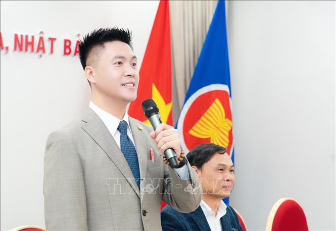 Ông Nguyễn Duy Anh, Ủy viên Ủy ban Trung ương Mặt trận Tổ quốc Việt Nam, Trưởng Ban Tổ chức Ngày hội trả lời câu hỏi của báo giới.  Ảnh: Xuân Giao - PV TTXVN tại Nhật Bản