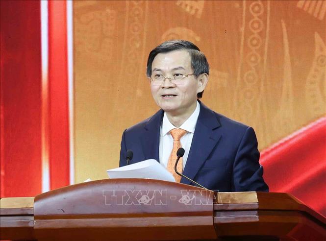 Đồng chí Đoàn Minh Huấn, Ủy viên Bộ Chính trị, Giám đốc Học viện Chính trị quốc gia Hồ Chí Minh phát biểu tại Lễ trao giải Cuộc thi chính luận về bảo vệ nền tảng tư tưởng của Đảng lần thứ 6. Ảnh: Phương Hoa - TTXVN