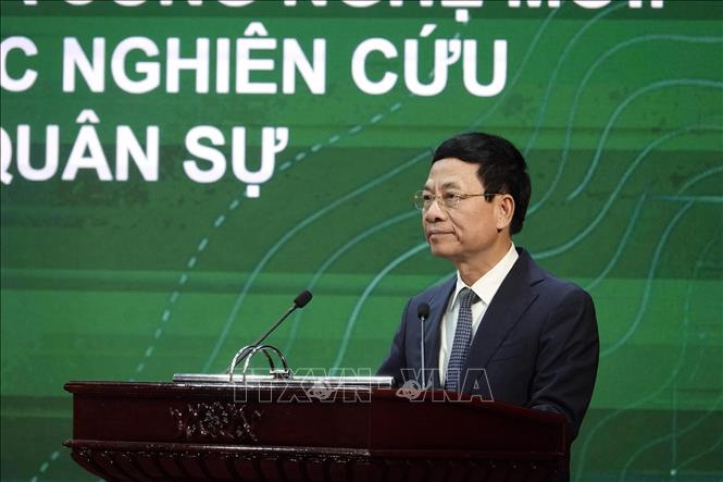 Ông Nguyễn Mạnh Hùng, nguyên Bộ trưởng Bộ Khoa học và Công nghệ, phát biểu tại hội thảo. Ảnh: Hiền Hạnh – TTXVN 