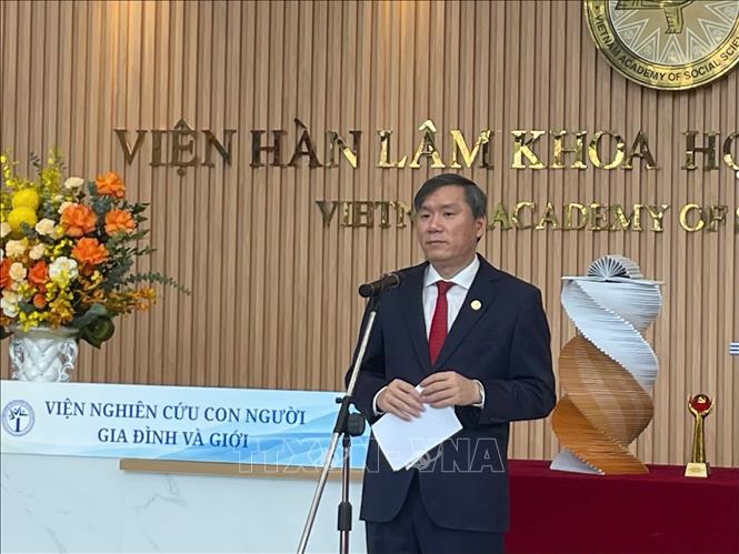 GS, TS Lê Văn Lợi, Chủ tịch Viện Hàn lâm Khoa học xã hội Việt Nam, phát biểu khai mạc. Ảnh: Minh Thái - TTXVN