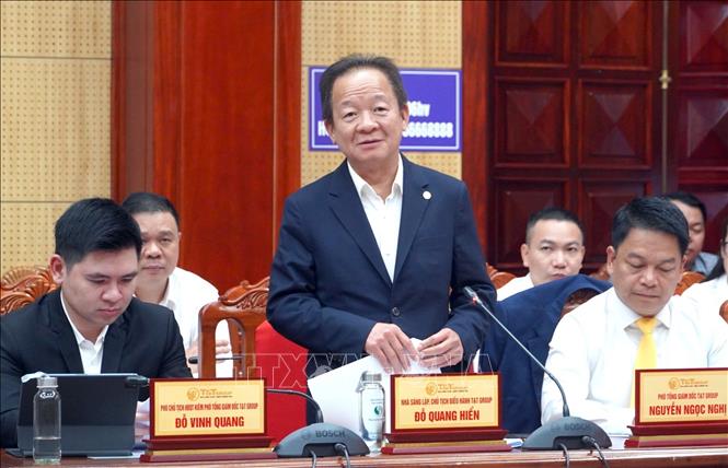 Nhà sáng lập, Chủ tịch Điều hành T&T Group Đỗ Quang Hiển phát biểu tại lễ ký kết Biên bản ghi nhớ hợp tác phát triển mạng đường bay, xúc tiến thương mại, du lịch và chuyển đổi số giai đoạn 2026 - 2030. Ảnh: Nguyên Linh - TTXVN