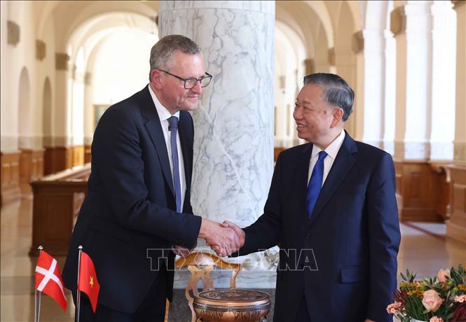 Tổng Bí thư, Chủ tịch nước Tô Lâm hội kiến Chủ tịch Quốc hội Đan Mạch Henrik Frandsen. Ảnh: Thống Nhất – TTXVN