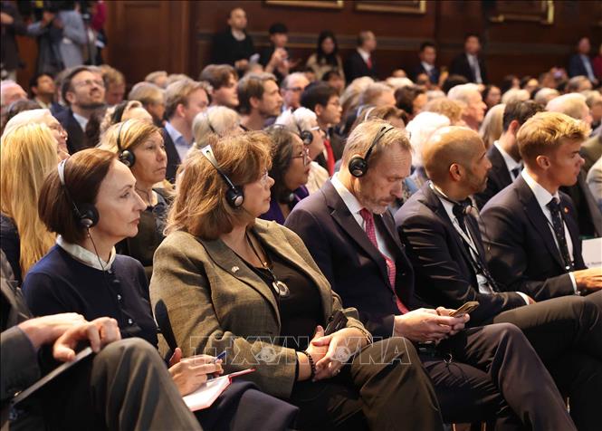 Các đại biểu tham dự cuộc phát biểu chính sách tại Đại học Copenhagen của Tổng Bí thư, Chủ tịch nước Tô Lâm. Ảnh: Thống Nhất – TTXVN