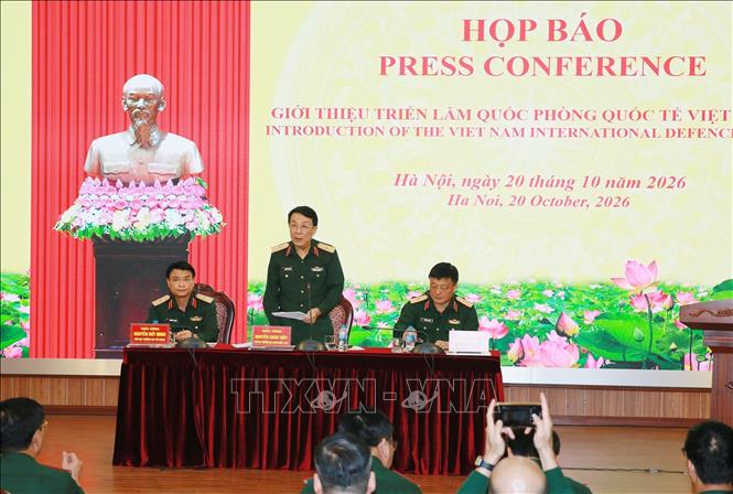 Thiếu tướng Nguyễn Xuân Thủy, Phó Cục trưởng Cục Tuyên huấn phát biểu. Ảnh: Trọng Đức - TTXVN