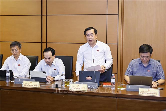 Đại biểu Quốc hội thành phố Đà Nẵng Vương Quốc Thắng phát biểu. Ảnh: Doãn Tấn - TTXVN