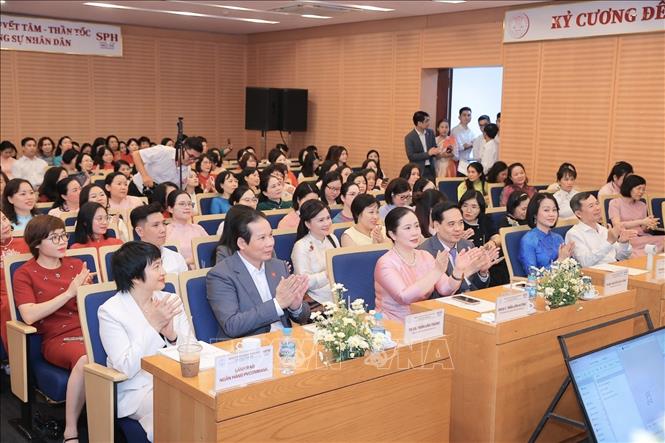 Đại biểu tham dự chương trình. Ảnh: Minh Quyết - TTXVN