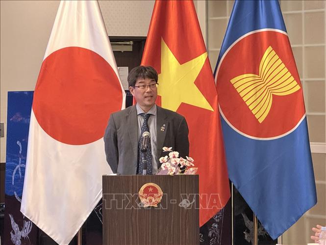 Đại diện Phòng Thương mại và Công nghiệp Nhật Bản (JCCI), ông Matsuoka Tetsuya - Tổng thư ký Ủy ban Kinh tế khu vực Mê Kông - Nhật Bản, phát biểu tại hội nghị.  Ảnh: Nguyễn Tuyến - PV TTXVN tại Nhật Bản