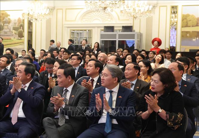 Đại biểu tham dự cuộc gặp gỡ Tổng Bí thư, Chủ tịch nước Tô Lâm và Phu nhân Ngô Phương Ly. Ảnh: Thống Nhất – TTXVN


