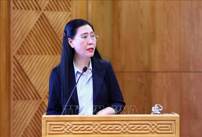 Đồng chí Bùi Thị Quỳnh Vân, Ủy viên Trung ương Đảng, Bí thư Đảng ủy, Phó Trưởng Ban Tổ chức Trung ương phát biểu. Ảnh: An Đăng - TTXVN