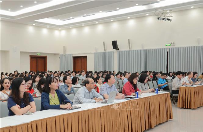 Đảng viên Đảng bộ TTXVN dự hội nghị trực tuyến tại điểm cầu trụ sở Thông tấn quốc gia (số 5, Lý Thường Kiệt). Ảnh: Phan Phương - TTXVN