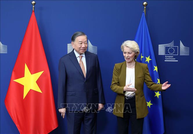 Tổng Bí thư, Chủ tịch nước Tô Lâm gặp Chủ tịch Uỷ ban châu Âu Ursula von der Leyen. Ảnh: Thống Nhất – TTXVN