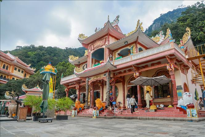 Tăng cường công tác quản lý, nâng cao hiệu quả hoạt động văn hóa, tín ngưỡng tại Khu du lịch quốc gia Núi Bà Đen. Ảnh: Giang Phương - TTXVN