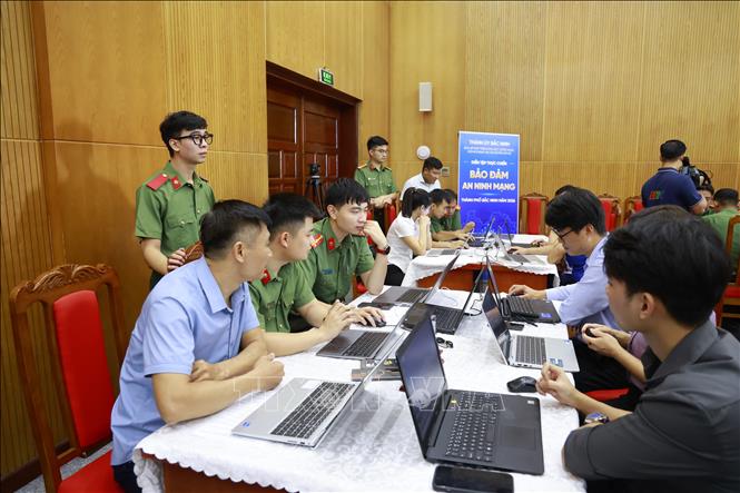 Các đội thi tham gia diễn tập thực chiến bảo đảm an ninh mạng thành phố Bắc Ninh năm 2026. Ảnh: Việt Hùng – TTXVN 