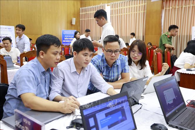 Các đội thi tham gia diễn tập thực chiến bảo đảm an ninh mạng thành phố Bắc Ninh năm 2026. Ảnh: Việt Hùng – TTXVN 