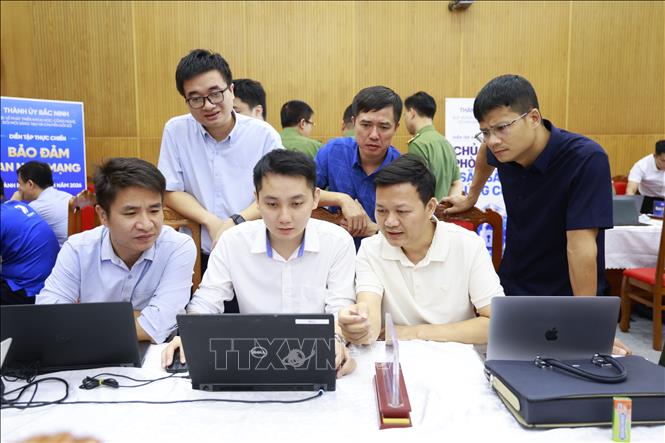 Các đội thi tham gia diễn tập thực chiến bảo đảm an ninh mạng thành phố Bắc Ninh năm 2026. Ảnh: Việt Hùng – TTXVN 