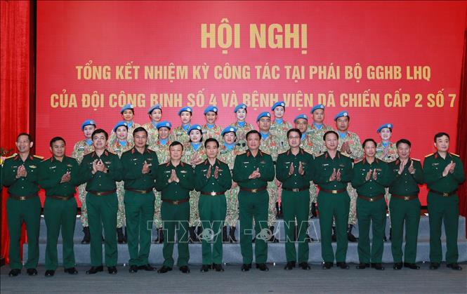  Thượng tướng Nguyễn Trường Thắng, Ủy viên Trung ương Đảng, Thứ trưởng Bộ Quốc phòng và các đại biểu.  Ảnh: Trọng Đức - TTXVN