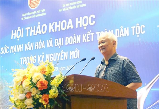 GS.TS Lê Hồng Lý - Chủ tịch Hội Văn nghệ dân gian Việt Nam phát biểu. Ảnh: Minh Đức – TTXVN