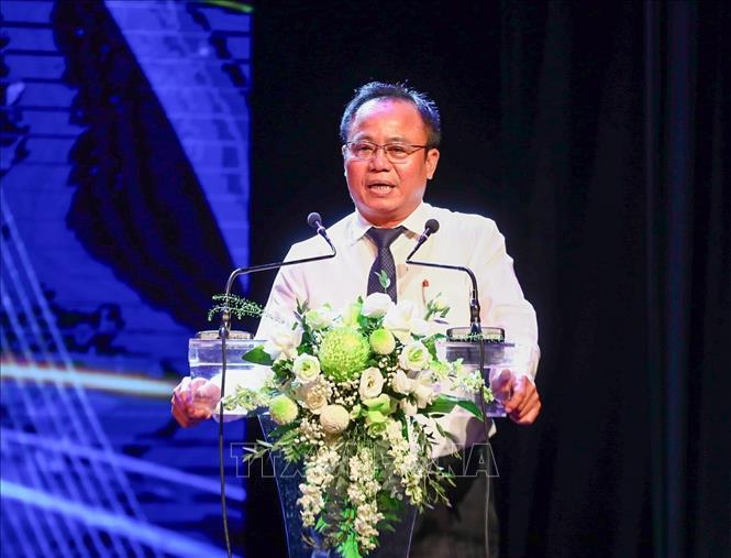 TS. Nguyễn Đăng Chương, Phó Chủ tịch Thường trực Hội Nghệ sĩ Sân khấu Việt Nam tổng kết Liên hoan Sân khấu Hà Nội mở rộng 2026. Ảnh: Khánh Hoà - TTXVN