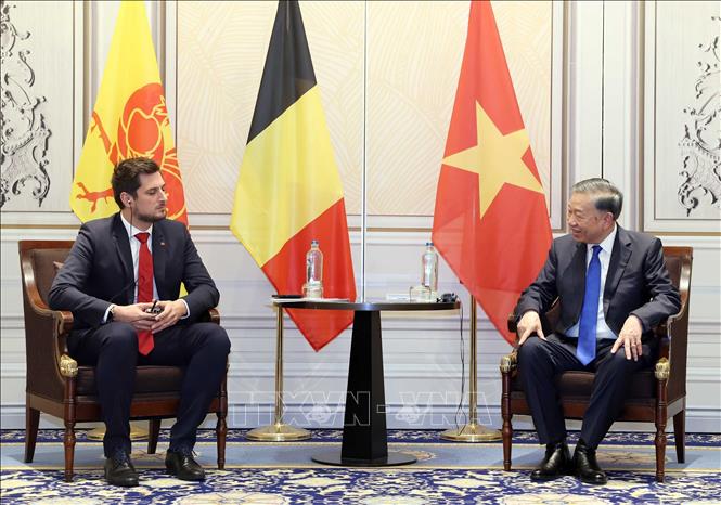 Tổng Bí thư, Chủ tịch nước Tô Lâm tiếp Bộ trưởng, Thủ hiến vùng Wallonie, ông Adrien Dolimont. Ảnh: Thống Nhất – TTXVN