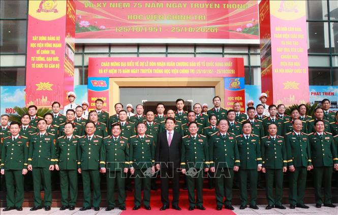Các đại biểu đến dự lễ kỷ niệm. Ảnh: Trọng Đức - TTXVN