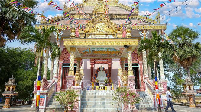 Kiến trúc chùa Chùa Khedol (phường Bình Minh, tỉnh Tây Ninh) với những đường nét, hoa văn trang trí đặc trưng dịp lễ Sene Dolta 2026. Ảnh: Minh Phú - TTXVN