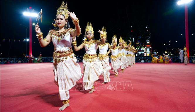 Các điệu múa truyền thống của đồng bào dân tộc Khmer được gìn giữ, phát huy thông qua các hoạt động văn hóa, nghệ thuật cộng đồng tại Tây Ninh. Ảnh: Minh Phú - TTXVN